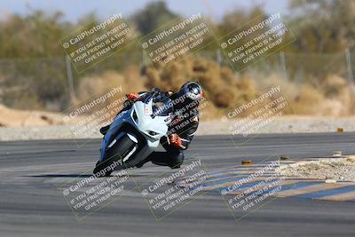 media/Jan-14-2024-SoCal Trackdays (Sun) [[2e55ec21a6]]/Turn 2 (1025am)/